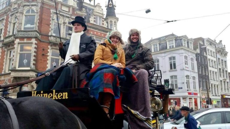 Willem samen met zijn vrouw, net nadat ze 'ja' zei (foto: Willem).