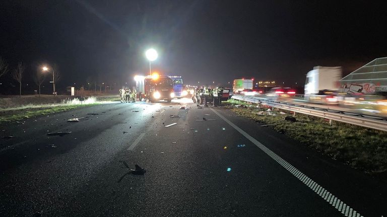 Het ongeluk op de A4 gebeurde rond kwart over vijf zondagnacht (foto: X/Rijkswaterstaat).
