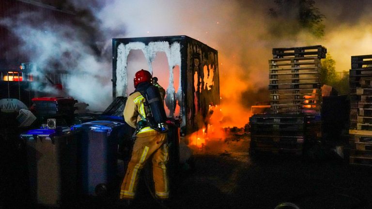 De brandweer had het vuur snel onder controle (foto: Dave Hendriks/SQ Vision).