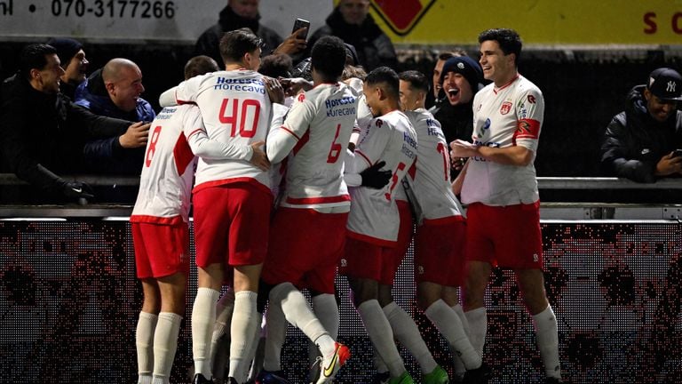 Feest bij de amateurs van Noordwijk (foto: ANP).