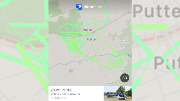 Met een politiehelikopter werd gezocht naar de ontsnapte Henk E.