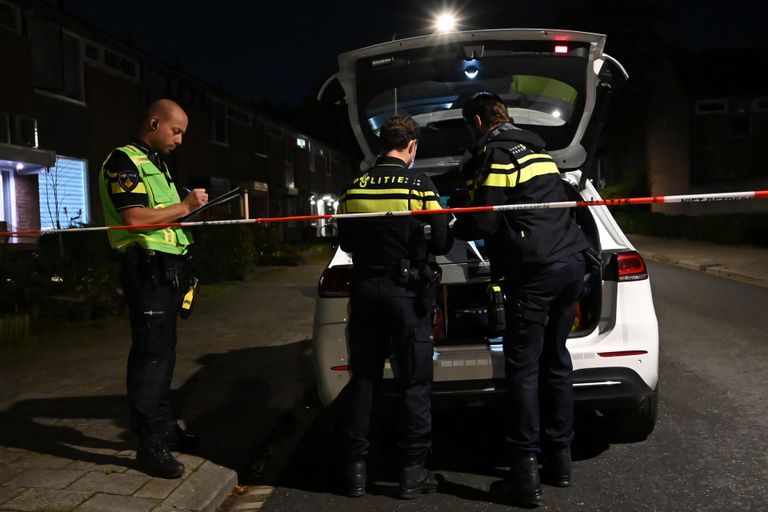 De Turnhoutstraat werd afgezet voor onderzoek (foto: Perry Roovers / SQ Vision).