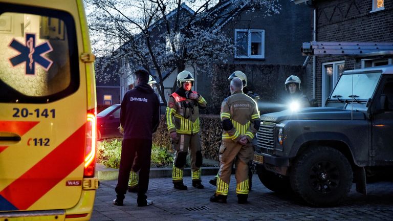 De hulpdiensten werden rond halfzes zondagochtend opgeroepen (foto: Toby de Kort/SQ Vision).