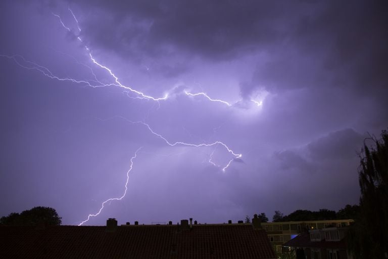 Onweer (archieffoto: Letitia de Kruif).