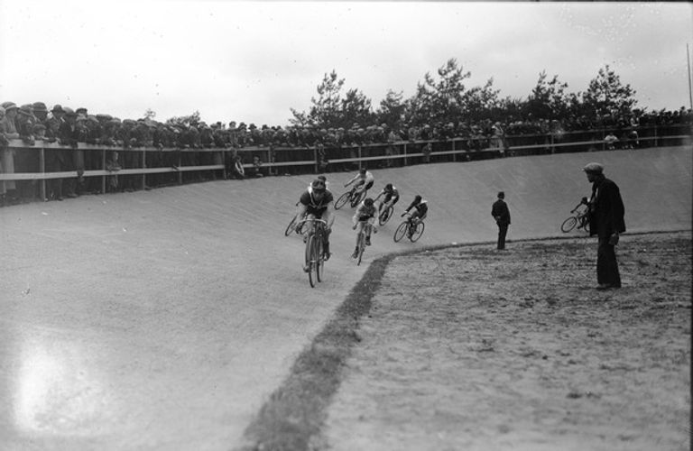 Wielerbaan in Boxtel (1934)