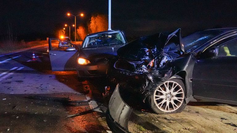 De klap van de botsing was hard (foto: Harrie Grijseels/SQ Vision).