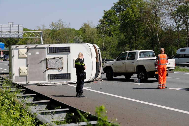 Het ongeluk gebeurde rond halftwaalf zaterdagochtend (foto: Christian Traets/SQ Vision).