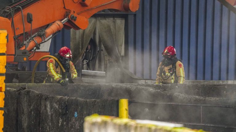 Brand bij chemisch afvalverwerkingsbedrijf (foto: Dave Hendriks/SQ Vision).