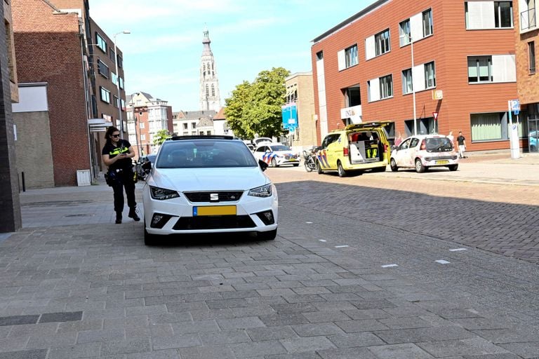 Politie bezig met onderzoek (foto: Perry Roovers/Persbureau Heitink).