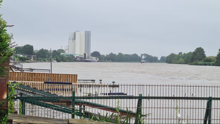 De Maas (foto: Noël van Hooft).