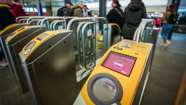 Het station is weer open (foto: SQ Vision Mediaprodukties).