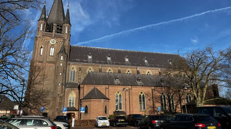 De Sint-Willibrorduskerk in Veldhoven (foto: Rogier van Son).