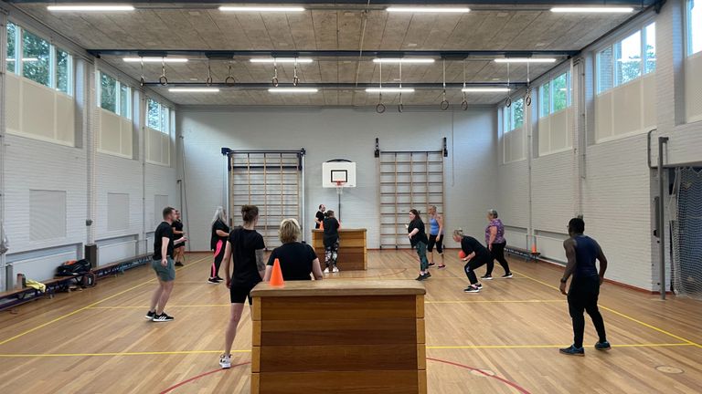 Daisy heeft een sportclub voor mensen die zich ergens anders niet thuis voelen (foto: Jos Verkuijlen).