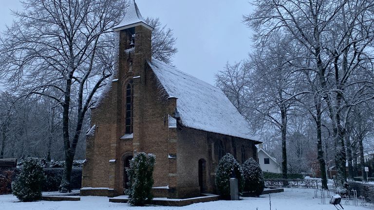 Een kapel in Breda in de sneeuw (foto: Anne-Marije Spruijt).