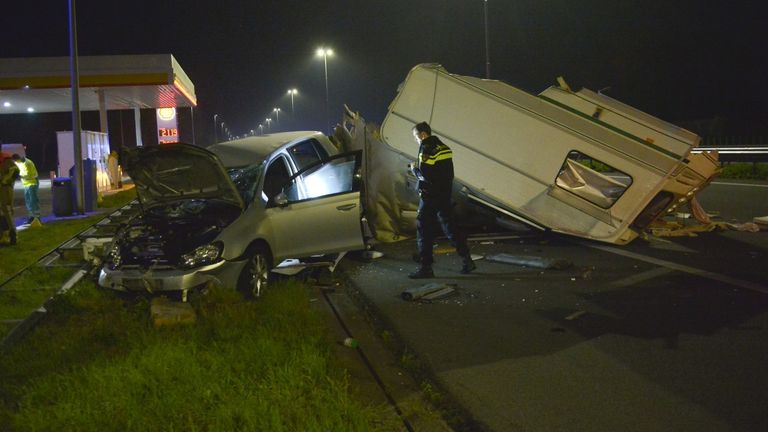 Hoe het ongeluk op de A58 kon gebeuren, wordt onderzocht (foto: Perry Roovers/SQ Vision).