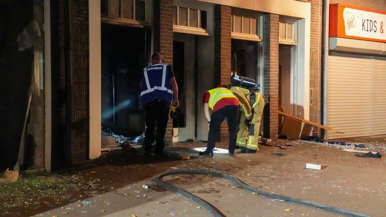 De schade door de explosie in Helmond is groot (foto: Harrie Grijseels/SQ Vision).