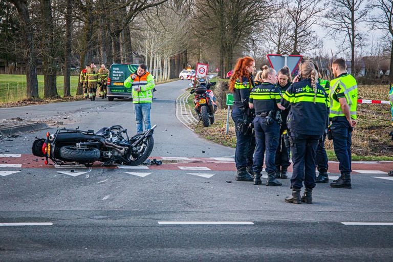 Er werden veel hulpverleners ingeschakeld (foto: SQ Vision).