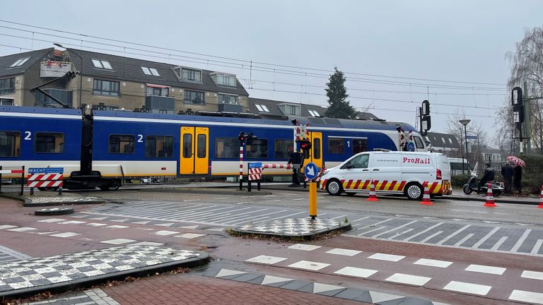 De kapotte trein (foto: Bart Meesters / SQ Vision).