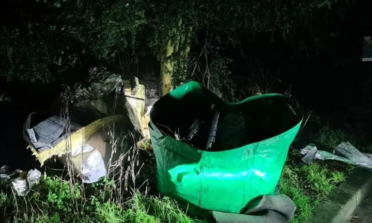 Drugsafval gedumpt in Knegsel (foto: Facebook Politie De Kempen)