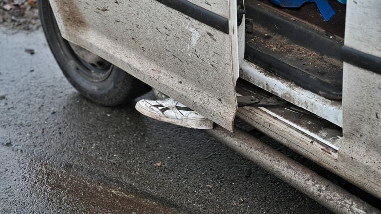 'Voet' steekt uit de auto (foto: SQ Vision - Toby de Kort). 