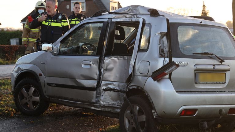 Het kind zat in een auto die in Mill van de weg schoot (foto: Marco van den Broek/SQ Vision).