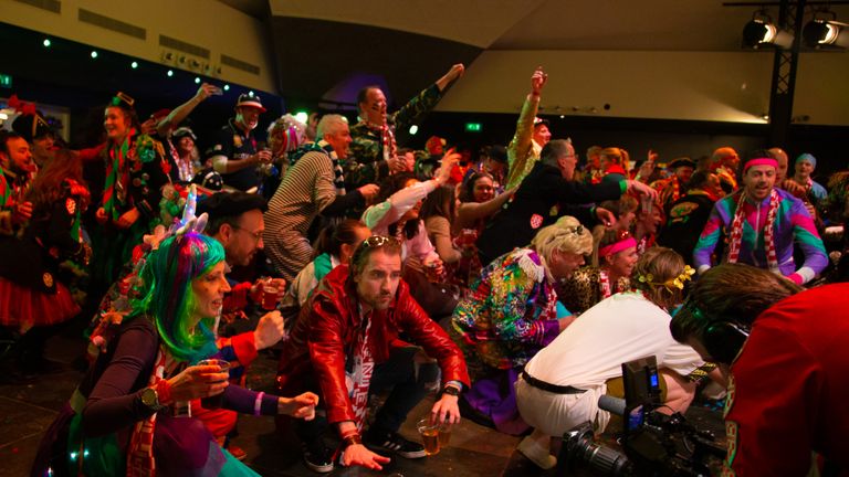 Publiek zakt eens lekker door (foto: Twan Spierts). 