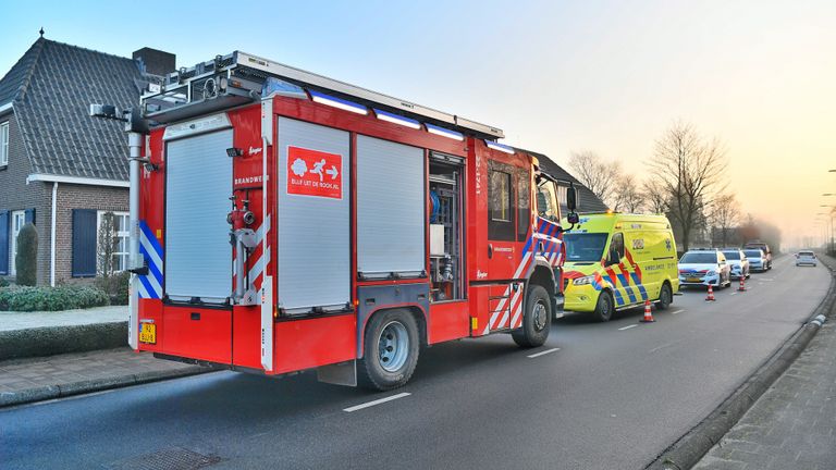 Na het vinden van de dode werden meerdere hulpdiensten gewaarschuwd (foto: Rico Vogels/SQ Vision).