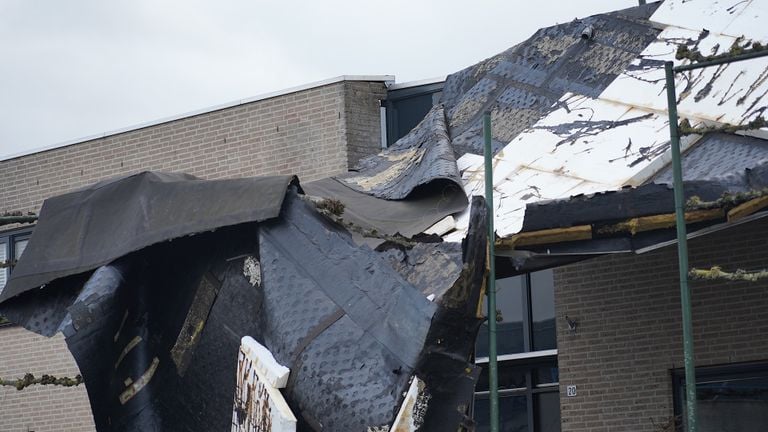 De schade in Dongen is aanzienlijk (foto: Jeroen Struve/SQ Vision).