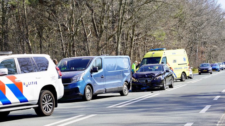Het ongeluk gebeurde op de Vierbundersweg in Dongen (foto: Jeroen Stuve/SQ Vision).