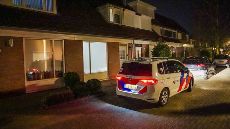 Man gewond bij conflict in woonhuis Eindhoven (foto: SQ Vision - Dave Hendriks).