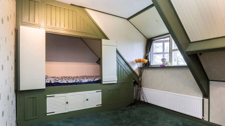 Het huis heeft een bedstee (Foto: Staal Makelaars).