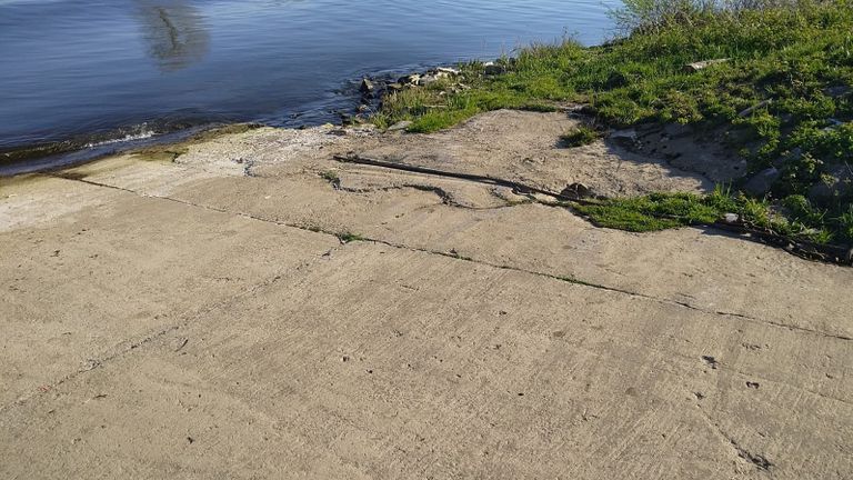 De kabels zijn vernield (foto: Stichting Maasveren).