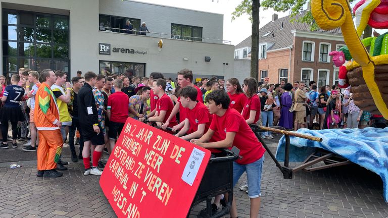 Schaijk liep uit voor de carnavalsoptocht