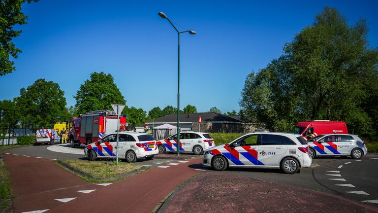 De hulpdiensten zijn volop aanwezig (foto: SQ Vision)