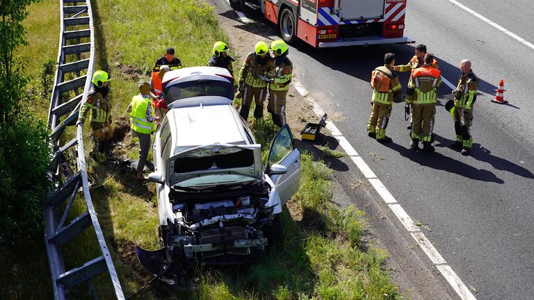 Het ongeluk gebeurde op de A58 vlakbij Tilburg Centrum-West (foto: Jeroen Stuve/SQ Vision).