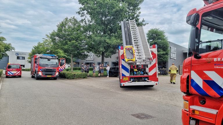 Brand in afzuiginstallatie bij bedrijf (foto: Toby de Kort - SQ Vision).