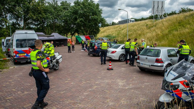 De verkeerscontrole duurde van halftwee 's middags tot negen uur vrijdagavond (foto: Christian Traets/SQ Vision).