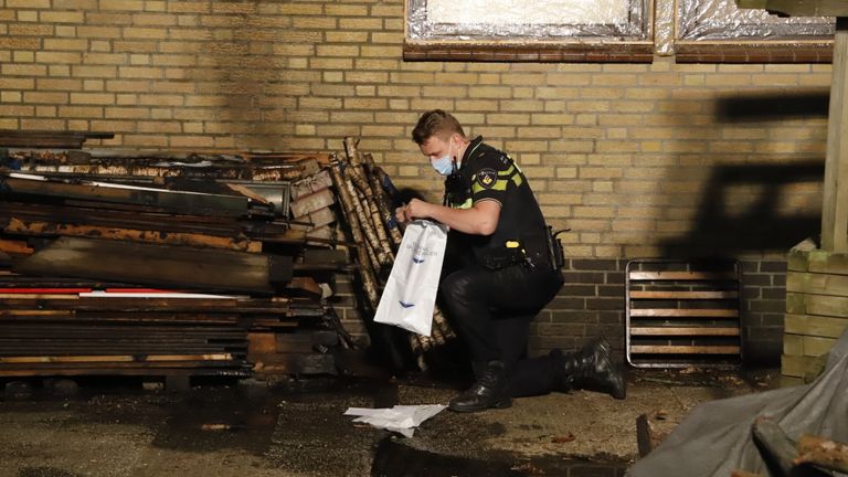 Hoe het hout vlam kon vatten, wordt onderzocht (foto: SK-Media).