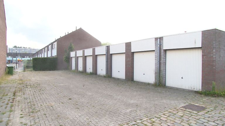 De garagebox aan de Loenhoutstraat (foto: Raymond Merkx).