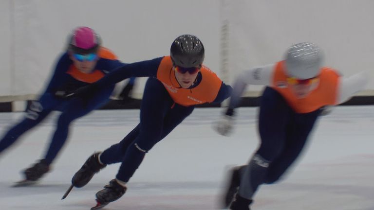 De jonge shorttrackers uit Tilburg (foto: Omroep Brabant). 