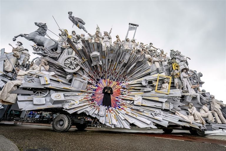 Vriendenkring De Rijten met hun oerknal-theorie  (foto: Eye 4 Images). 