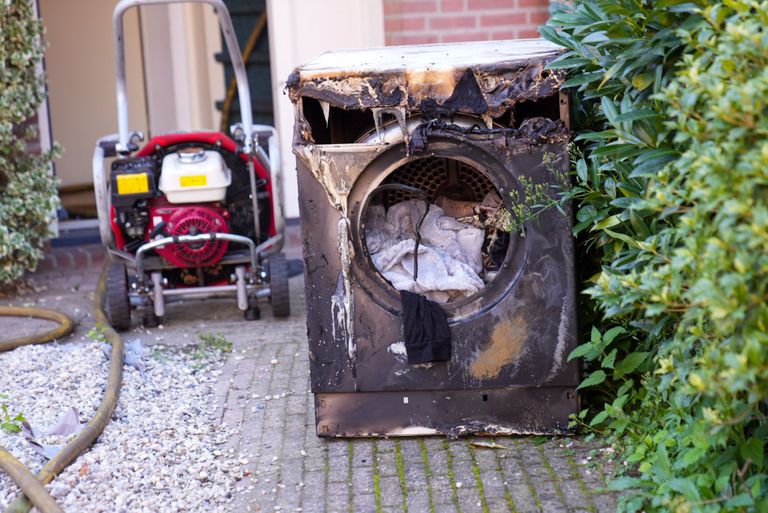Brand op bovenverdieping van huis in Helmond (Foto: Harrie Grijseels) 