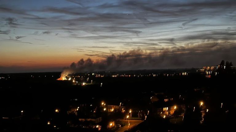 De rook trekt nog over Den Bosch.