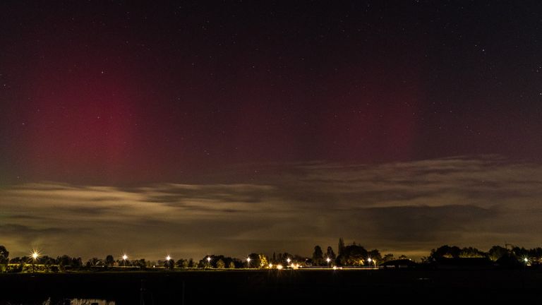 Het noorderlicht boven Veghel (foto: Arthur Pfaff).