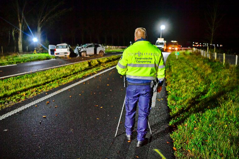 Politieonderzoek maandagavond (foto: Rico Vogels / SQ Vision)