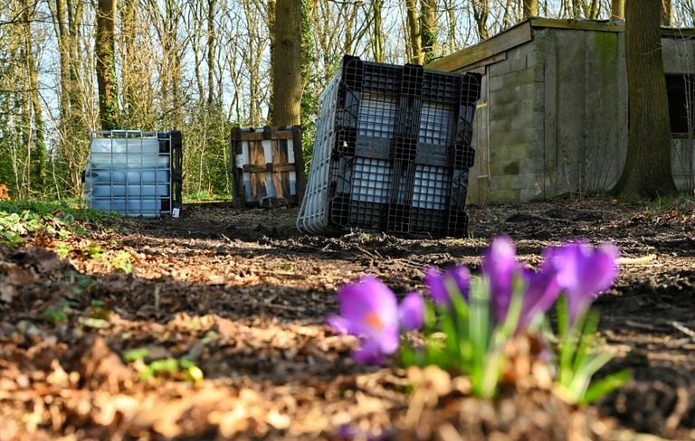 De gedumpte vaten (foto: SQ Vision/Toby de Kort).