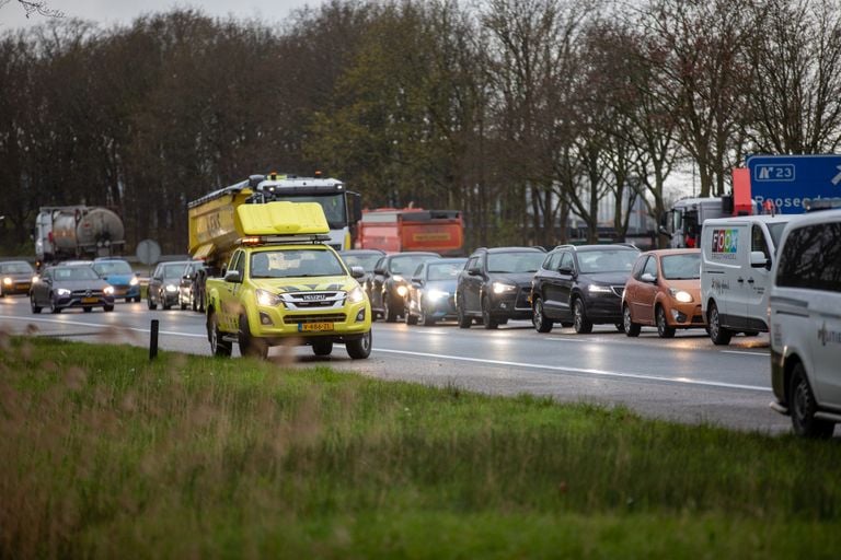 De file op de A58 waarbij het ongeluk ontstond (Foto: SQ Vision/Christian Traets).