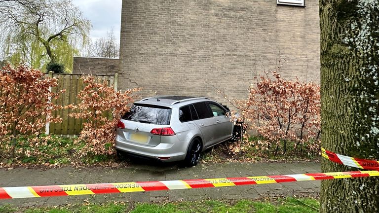 De schade is vrijdagochtend goed te zien (foto: Jan Peels). 