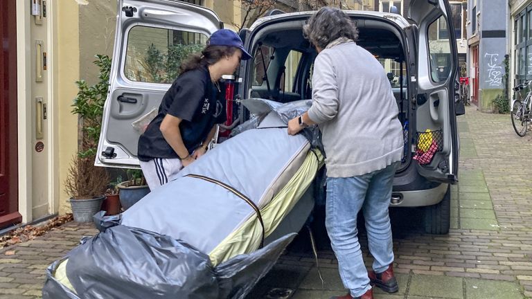 Lading mag aan de achterkant hooguit een meter uitsteken (foto: ANP).