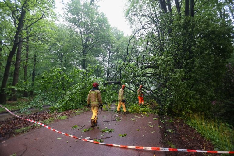 Het fietspad is afgezet (foto: SQ Vision/Arno van der Linden).